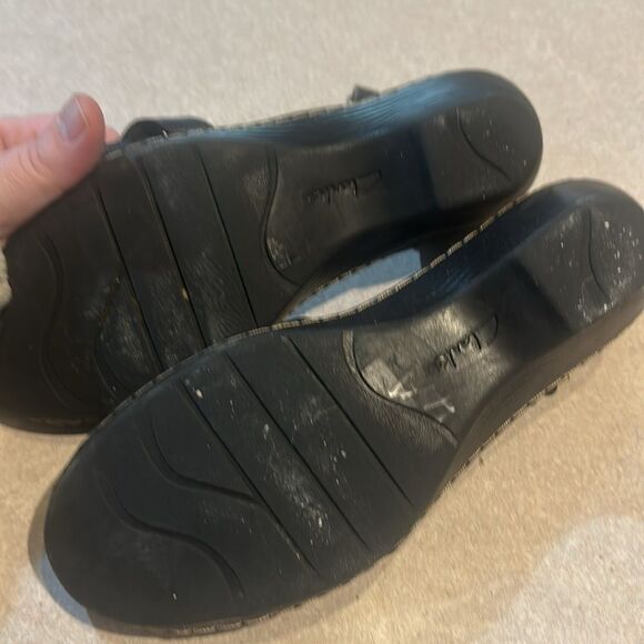 CLARKS Bendables Black Leather Ankle Strap Sandals - Picture 4 of 6